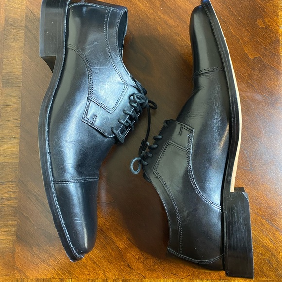 Johnston & Murphy Men's Genuine Leather Cap Toe Shoes - Picture 4 of 11